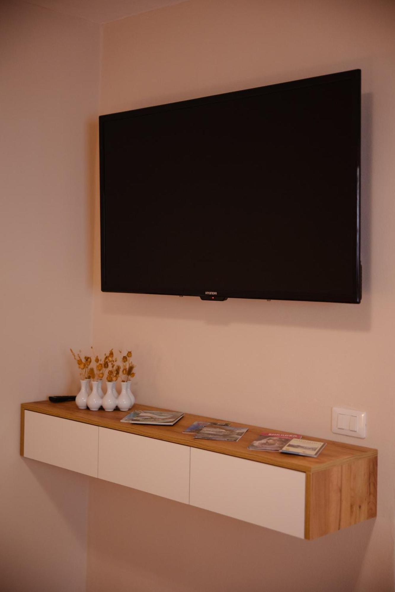 City Center Studio Apartments Shkoder Exterior photo