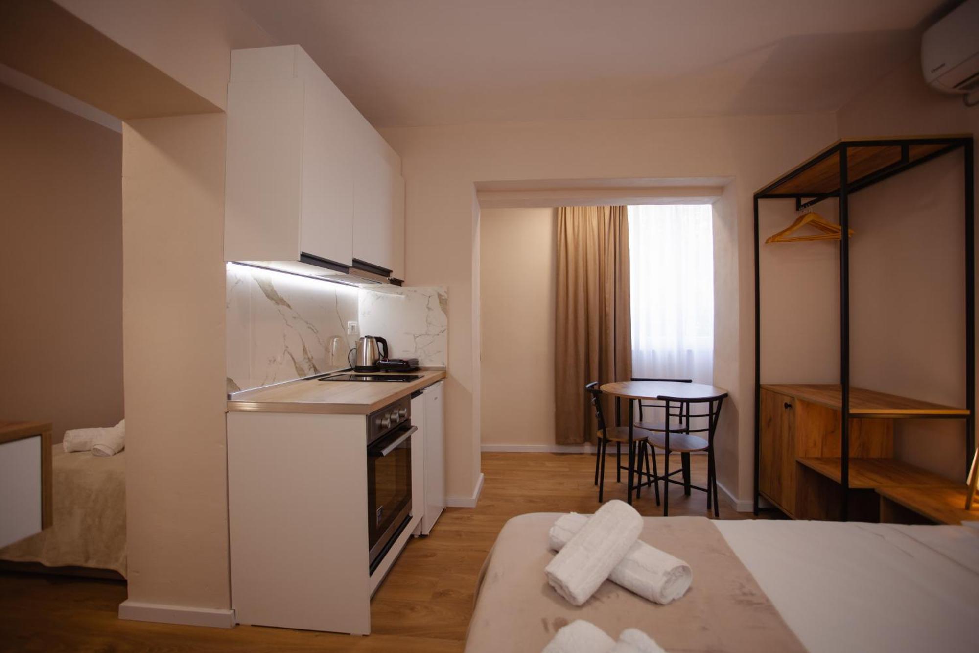 City Center Studio Apartments Shkoder Exterior photo