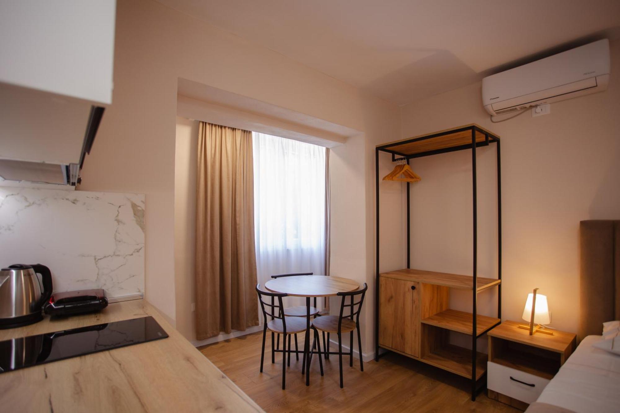 City Center Studio Apartments Shkoder Exterior photo