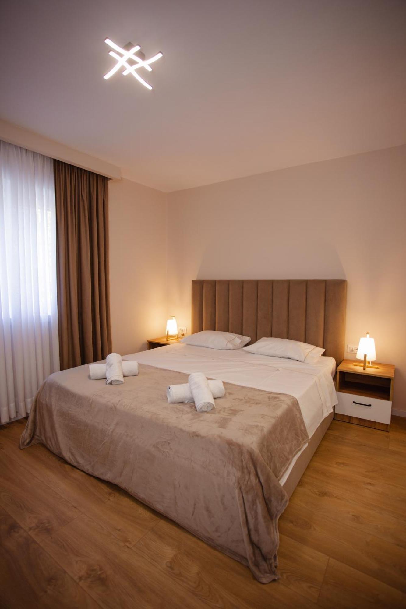 City Center Studio Apartments Shkoder Exterior photo