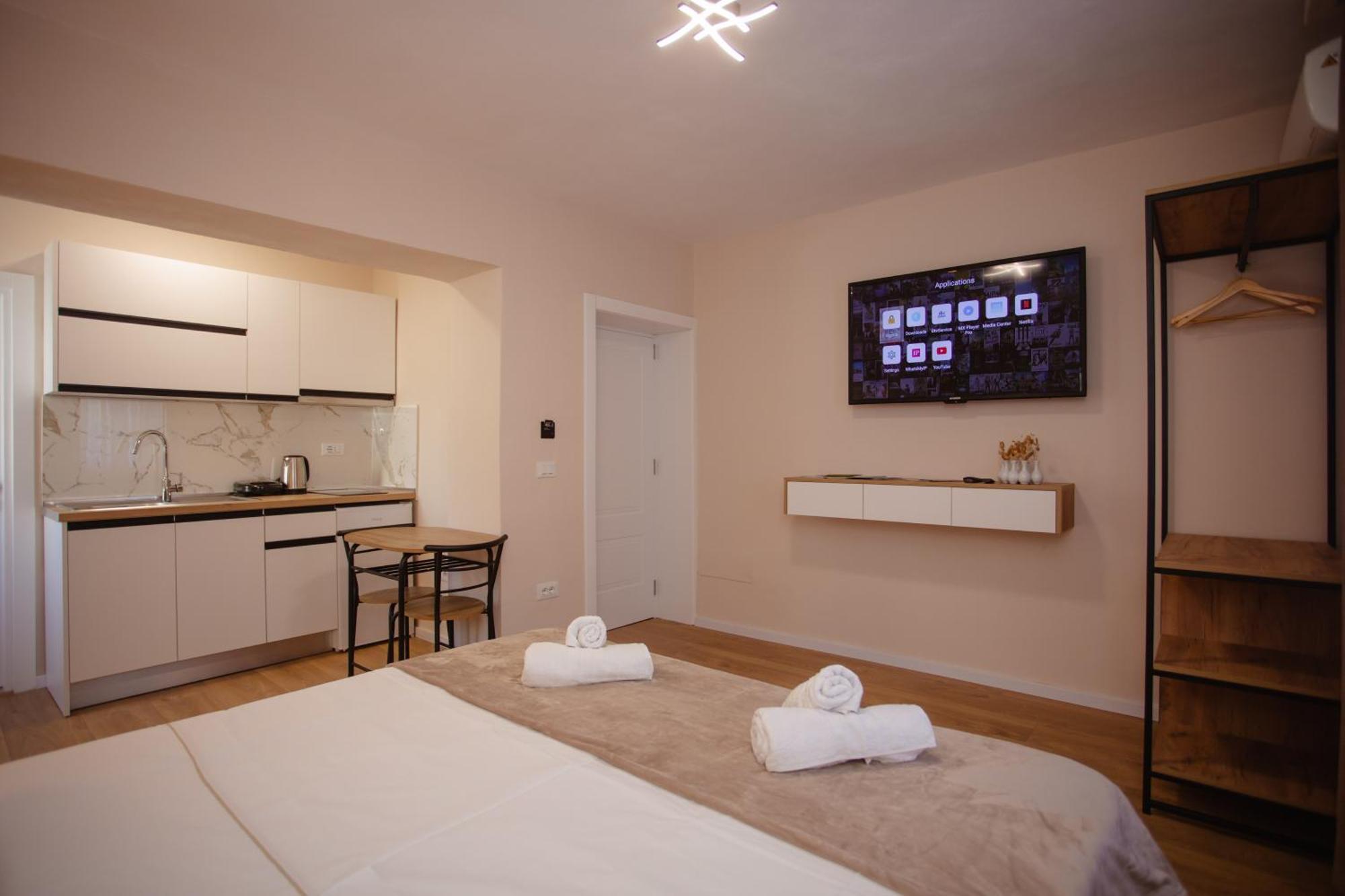 City Center Studio Apartments Shkoder Exterior photo