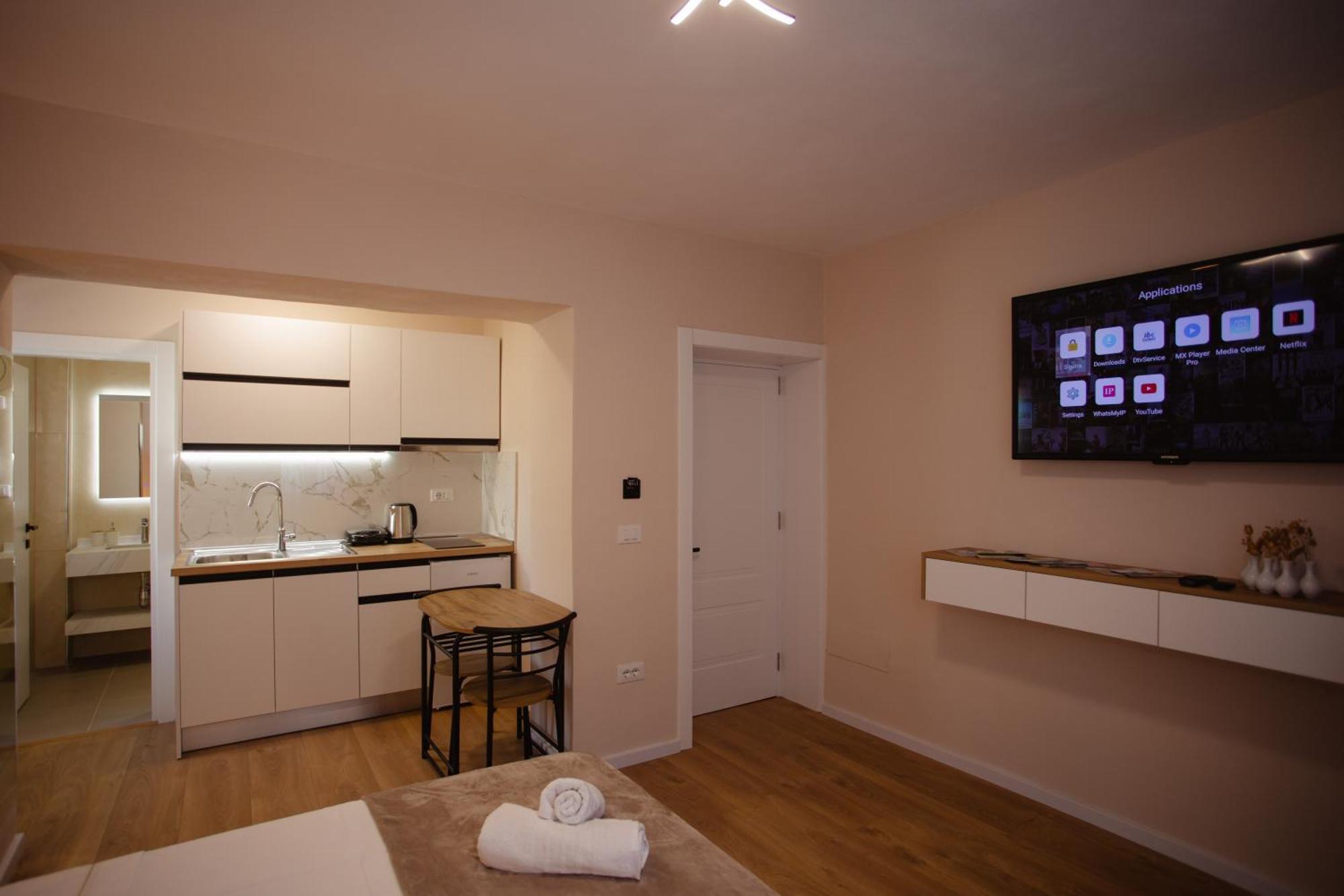 City Center Studio Apartments Shkoder Exterior photo