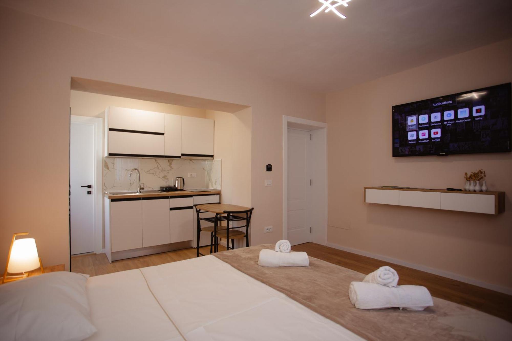 City Center Studio Apartments Shkoder Exterior photo