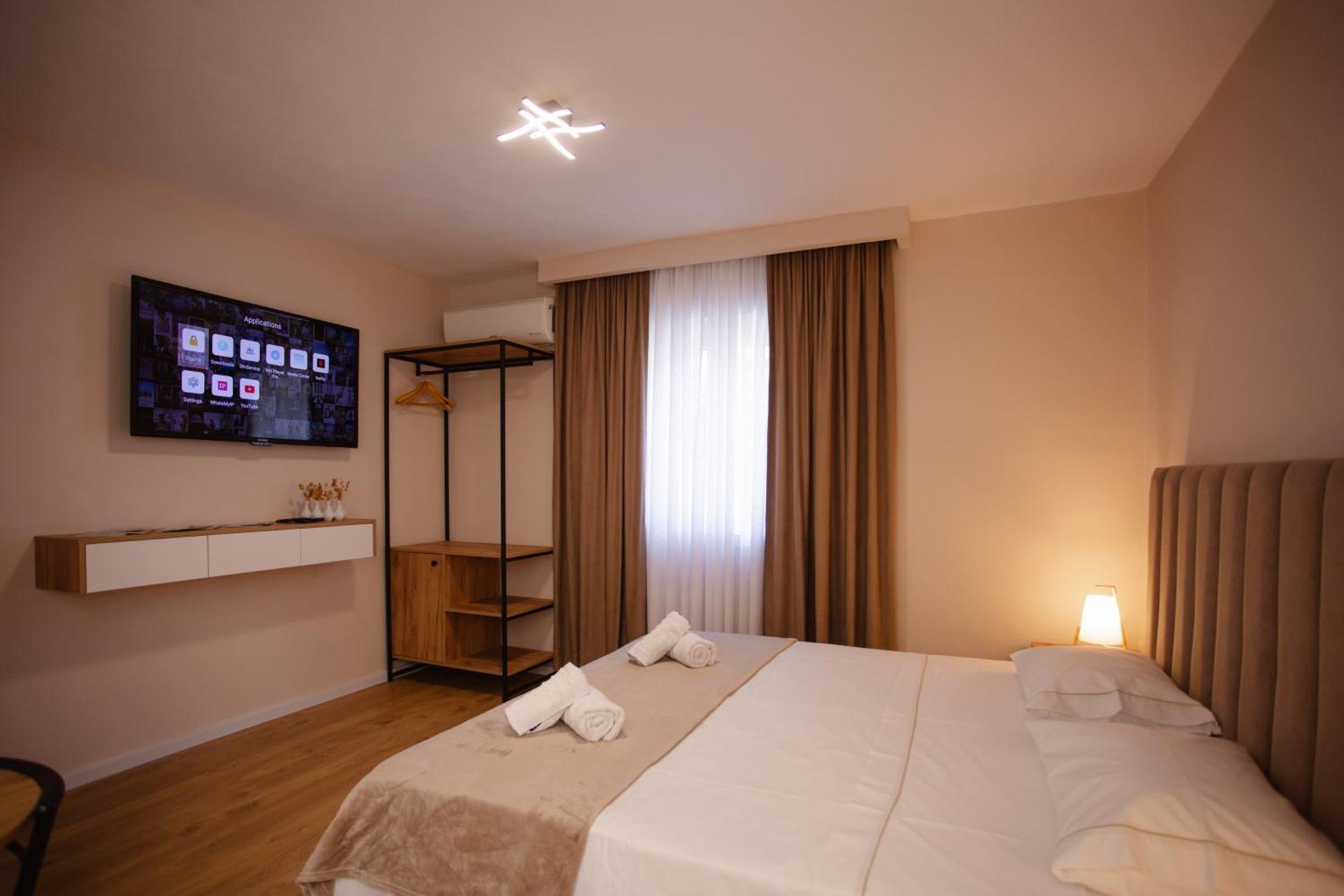 City Center Studio Apartments Shkoder Exterior photo